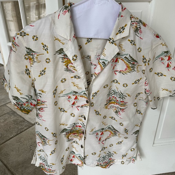Women’s Pendleton camp shirt size small - Picture 1 of 2